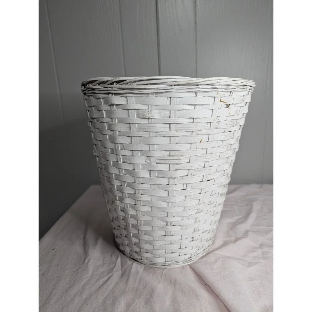 Vtg White Pastel Painted Pink Green Floral Wicker Waste Basket Trash Can planter